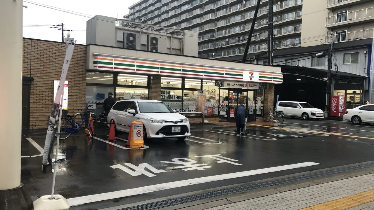 セブンイレブン京阪本通1丁目東店