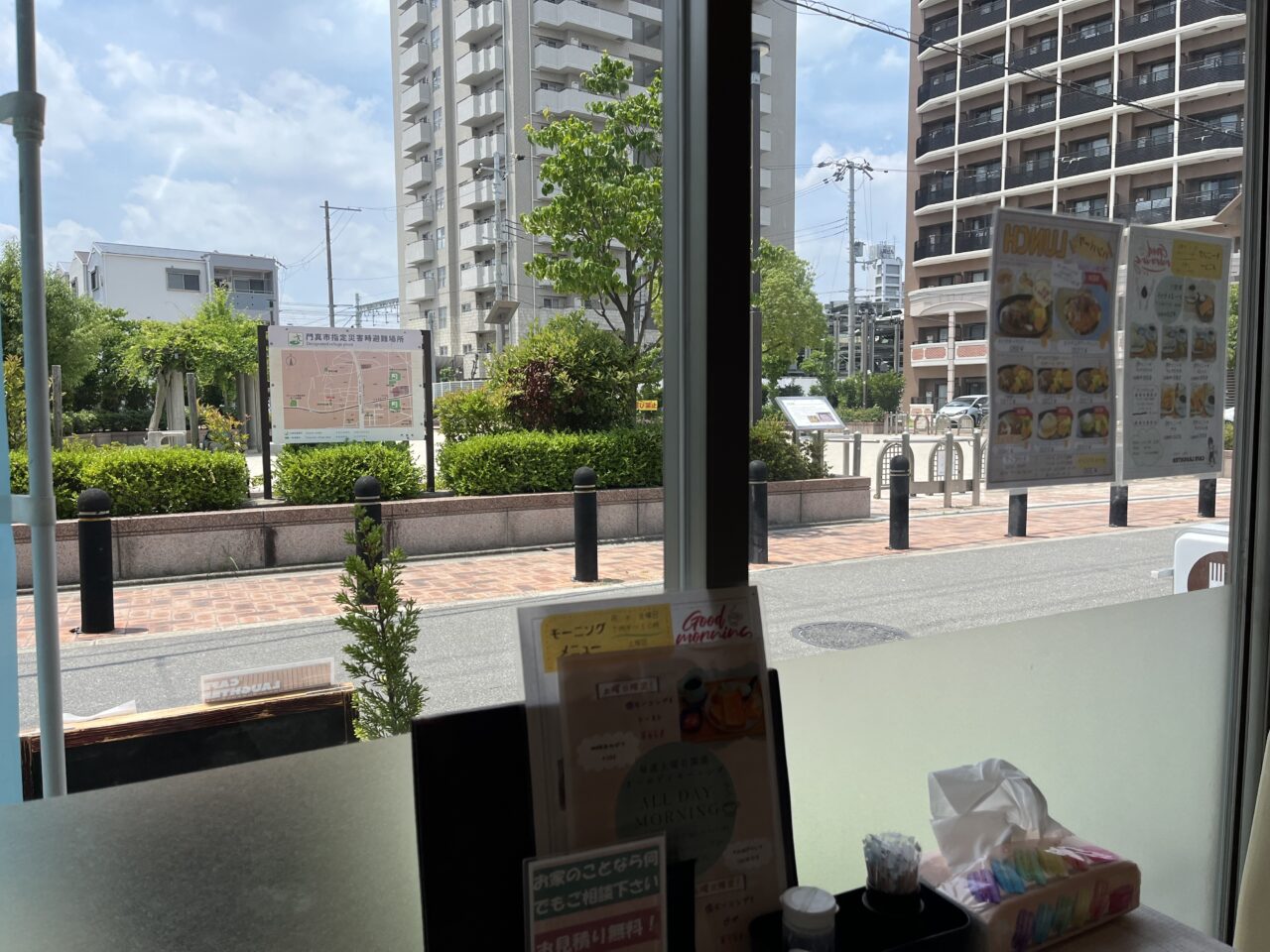 2025年6月カフェラフター店内
