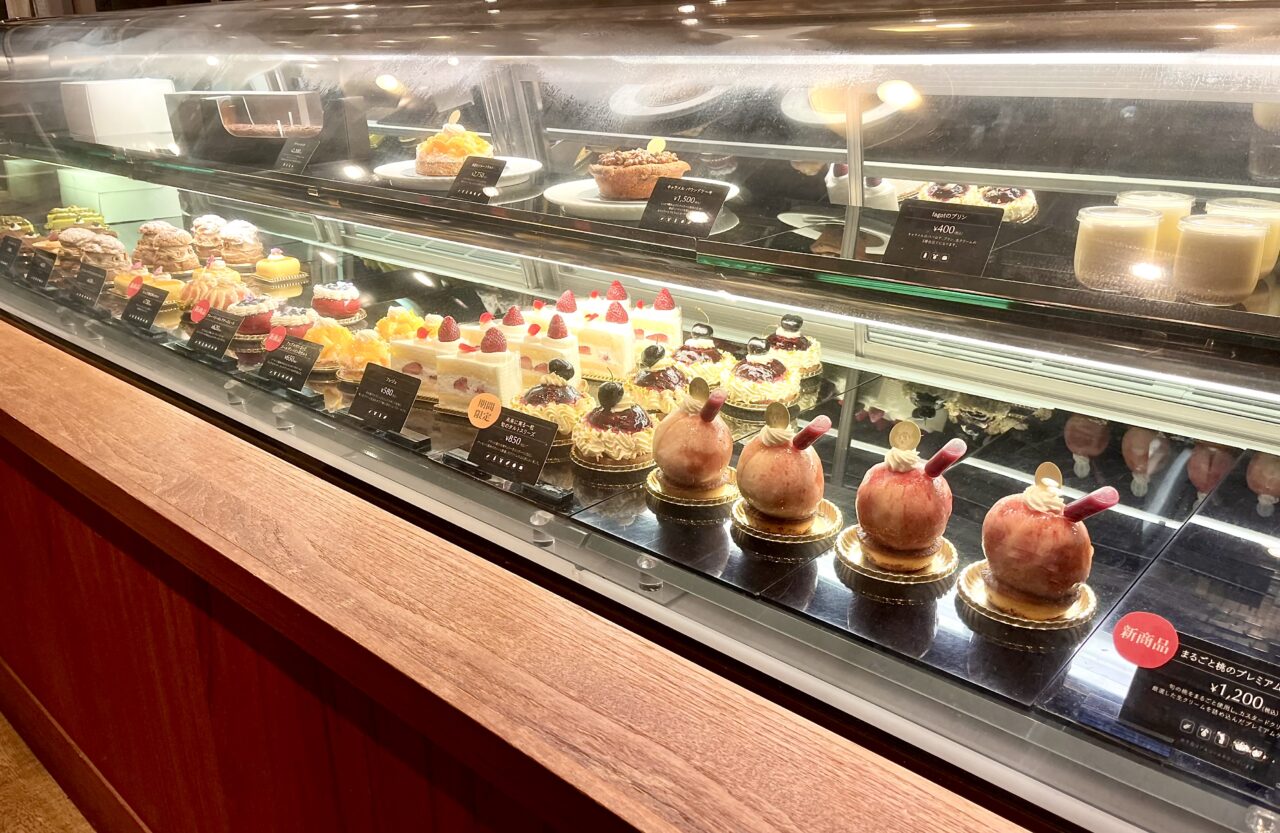 ホテルアゴーラ守口ファゴットのケーキショーケース