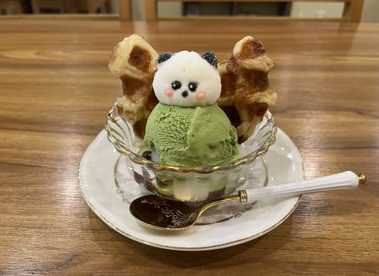 愛茶カフェの愛茶クロッフル