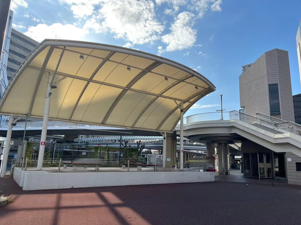 カナディアンスクエア